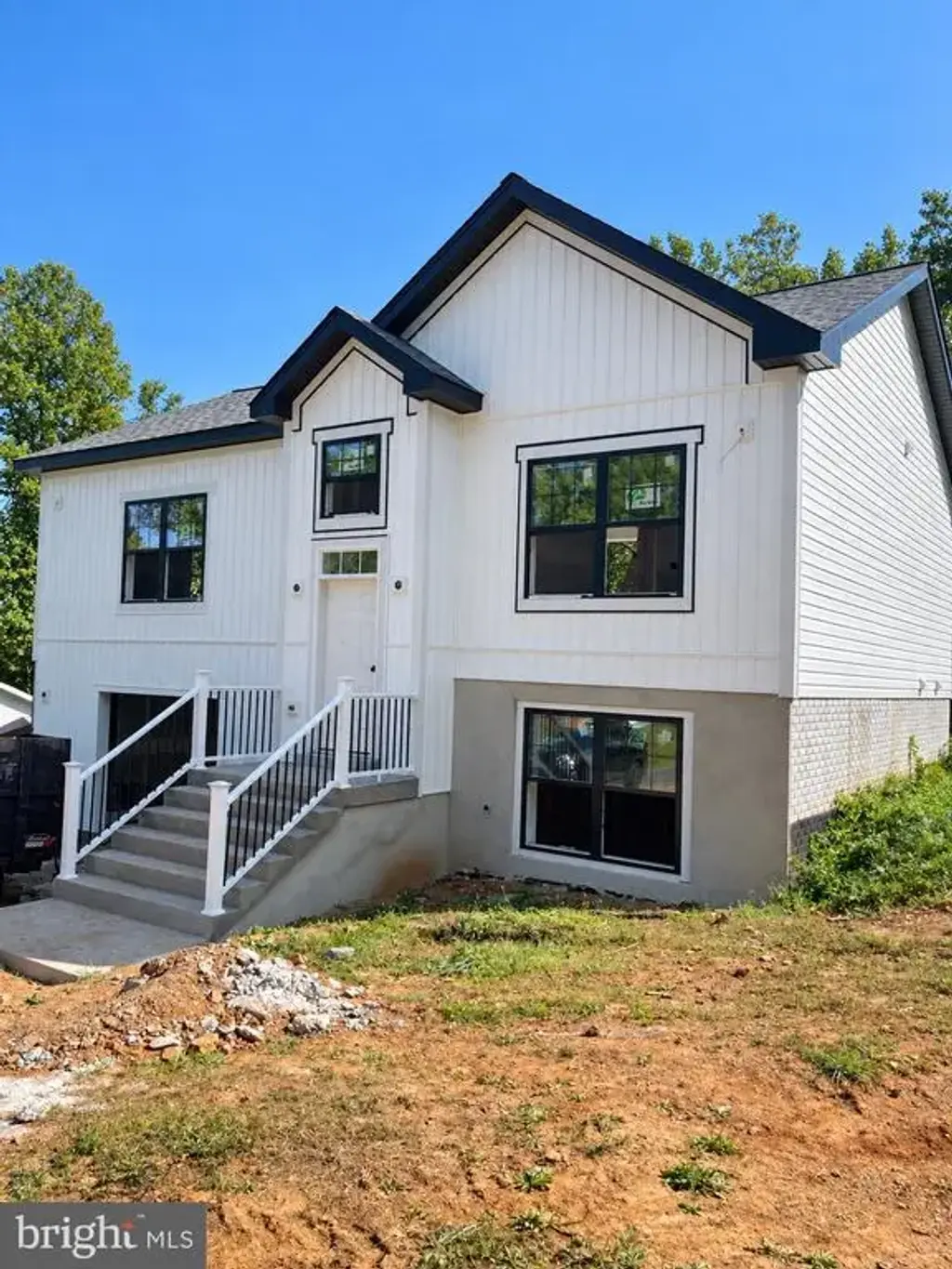 15 Hilltop Trl, FAIRFIELD