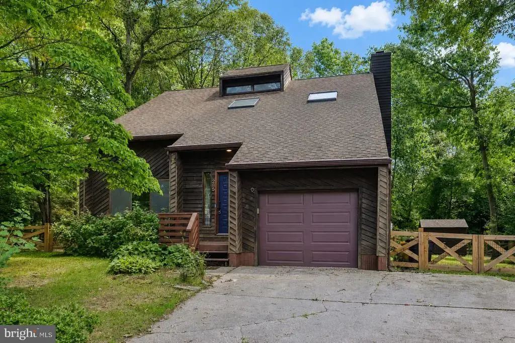 285 Michener Ct E, SEVERNA PARK