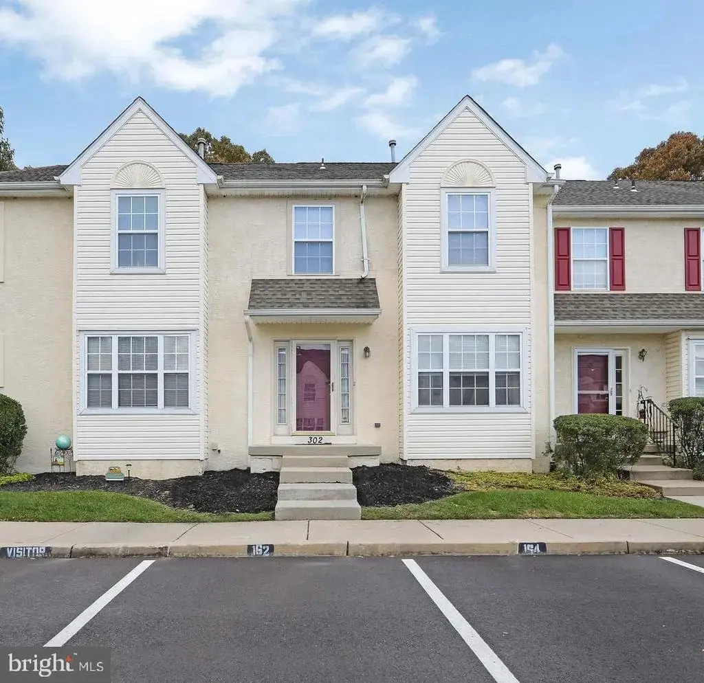 302 Allens Ln, MULLICA HILL