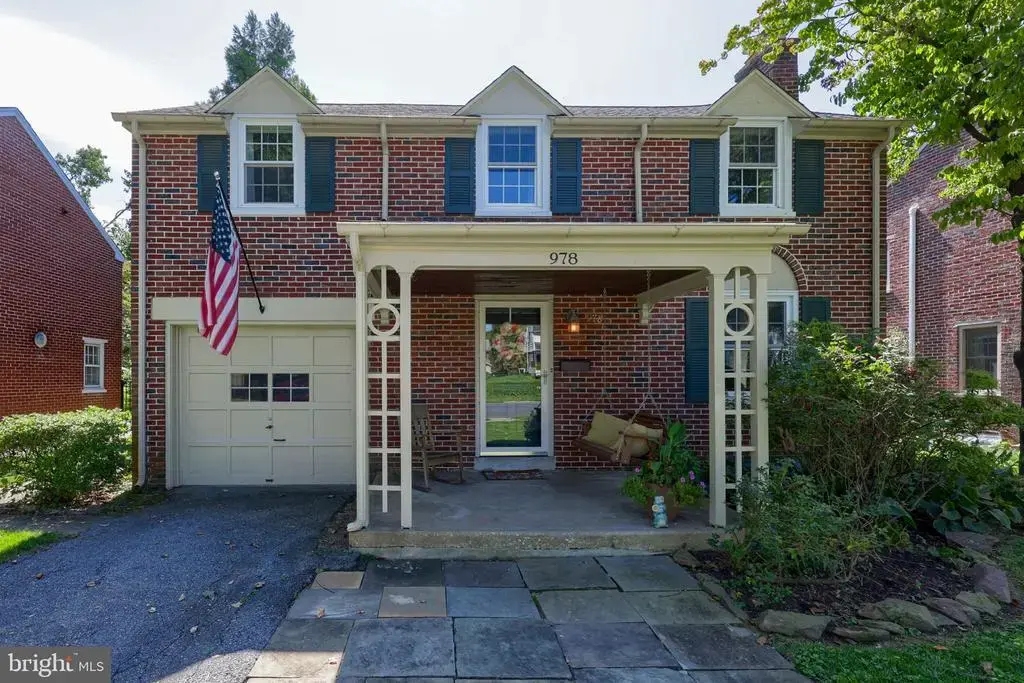 978 Pleasure Rd, LANCASTER