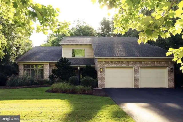 1426 Ridgemaster Dr, State College