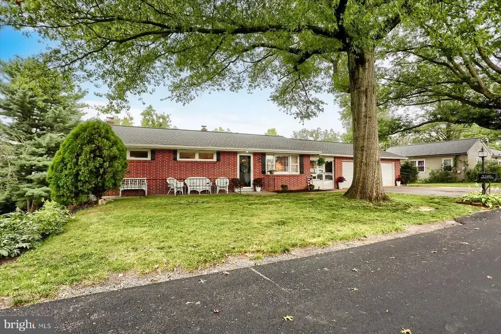38 Parkview Dr, ELIZABETHTOWN