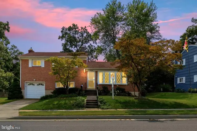 17 Wendslow Rd, Lutherville Timonium