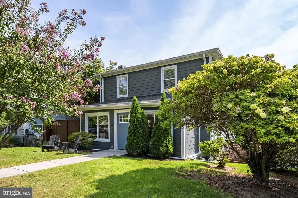 2616 33rd Se, WASHINGTON