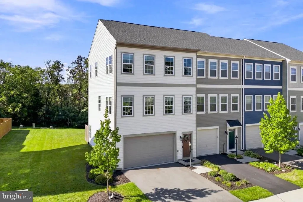 206 Crofton Ct, STEPHENSON