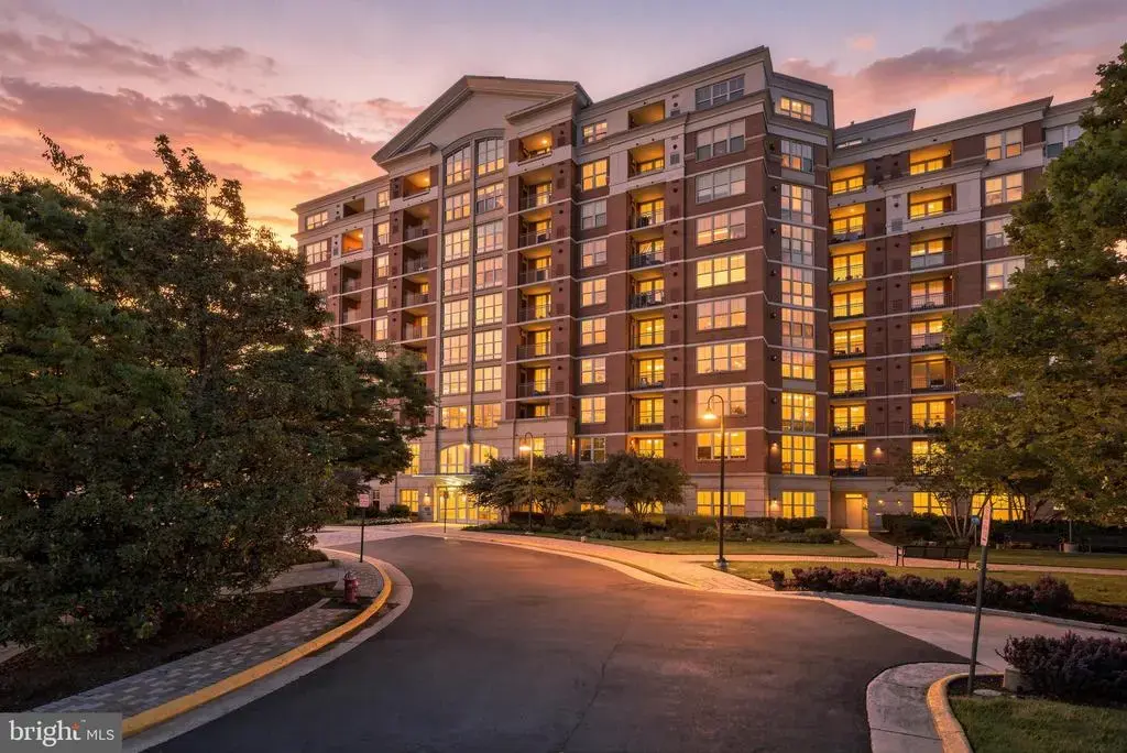 11760 Sunrise Valley Dr #212, RESTON