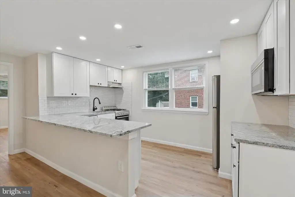 421 W Jefferson St #b, MEDIA