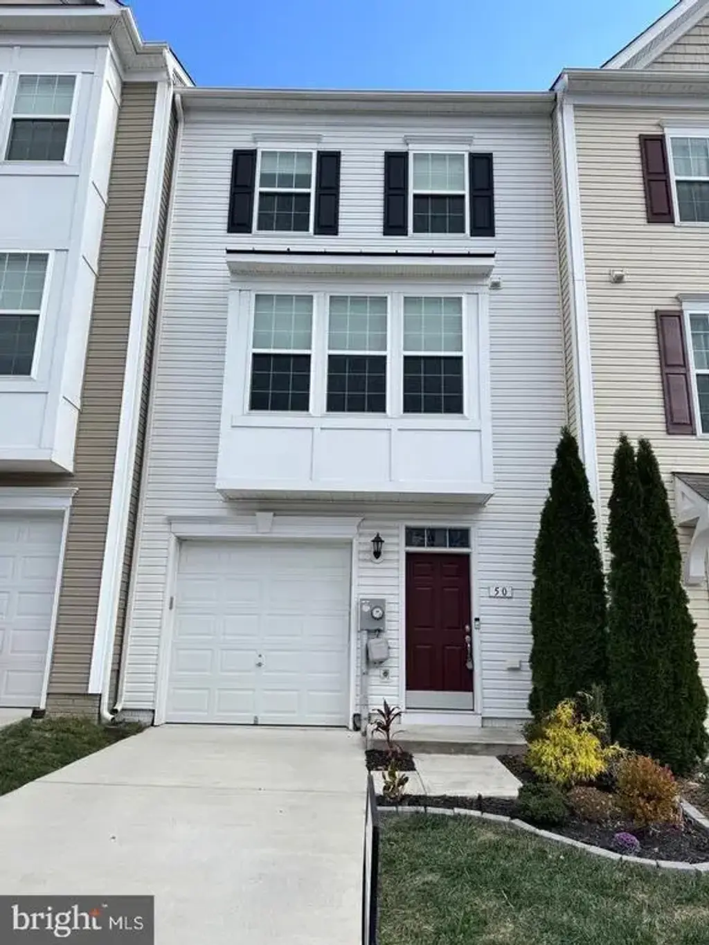 50 Landis Ct, FALLING WATERS