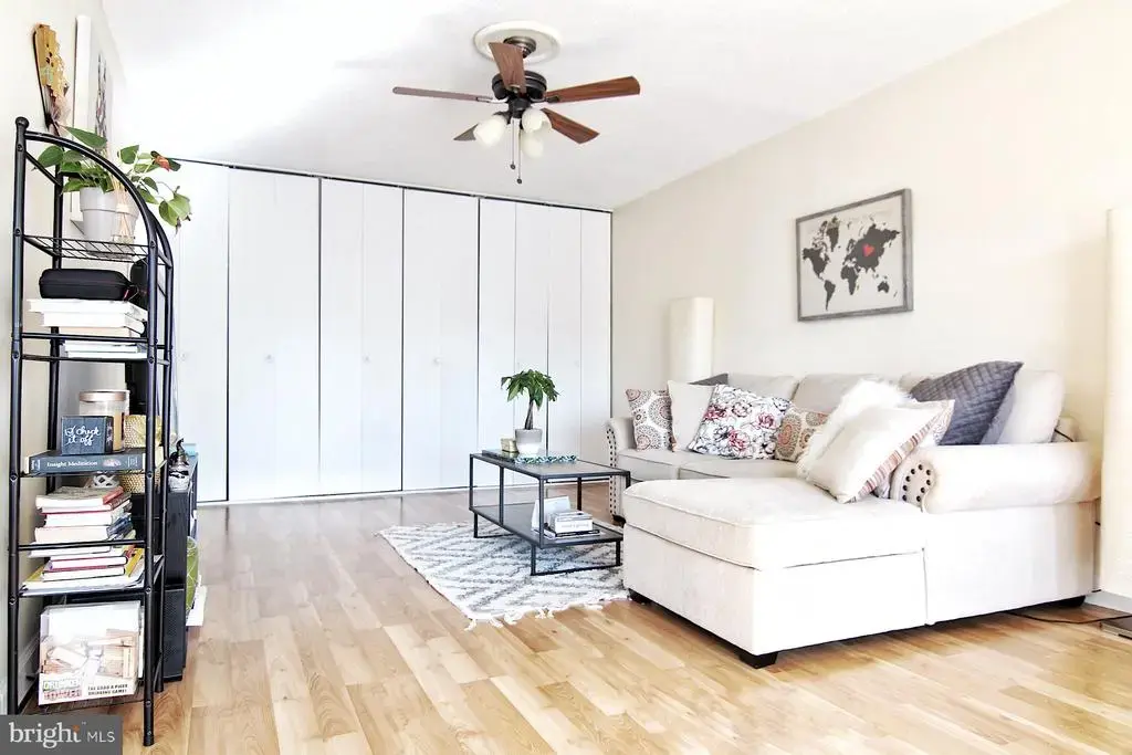 3100 S Manchester St #632, FALLS CHURCH