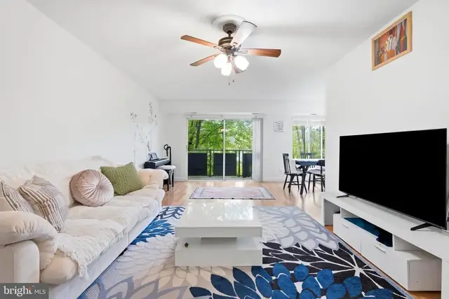 3100 S Manchester St #632, Falls Church