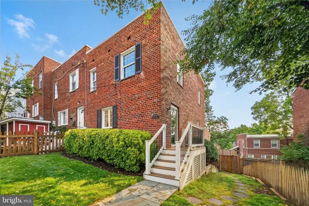 2935 Sycamore St, ALEXANDRIA