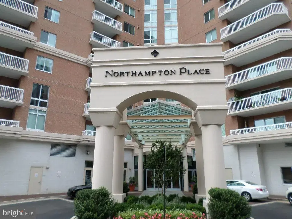 3101 Hampton Dr N #605, ALEXANDRIA