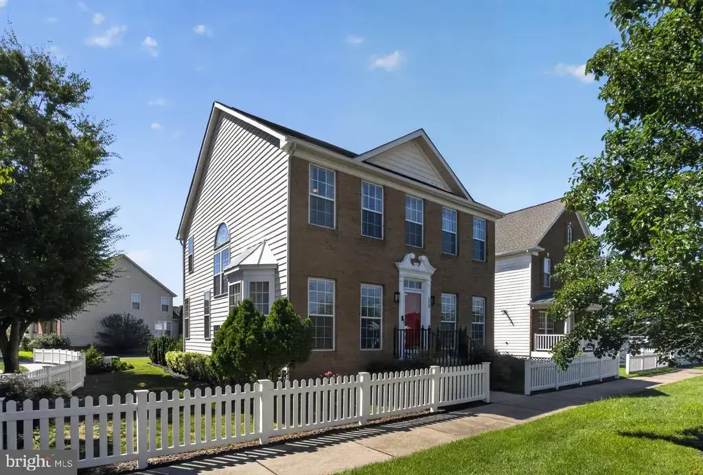112 Gipsey Ln, MILTON