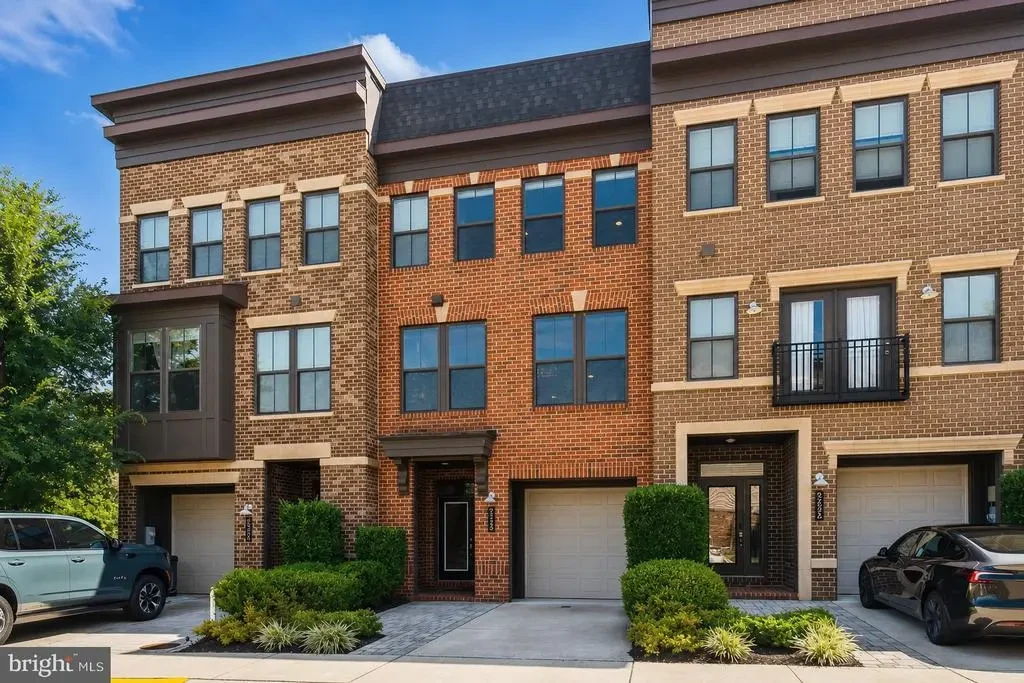 9228 Wood Violet Ct, FAIRFAX