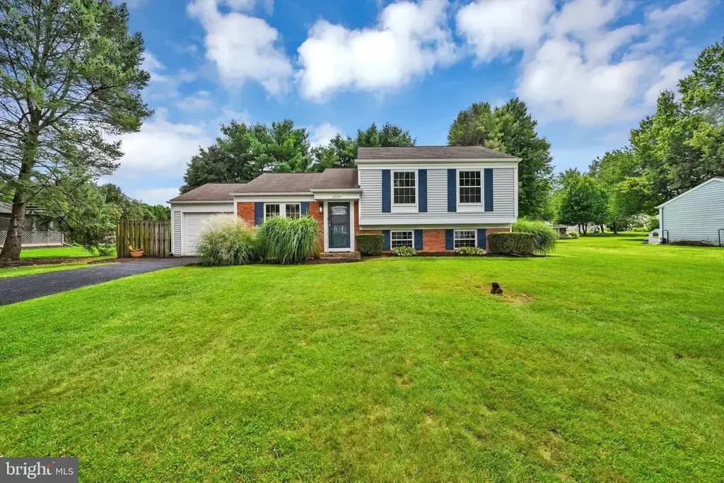 2534 Split Rail Dr, EAST PETERSBURG
