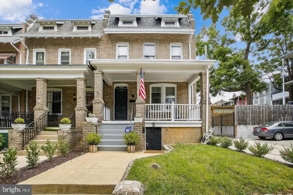 1407 Shepherd St Nw, WASHINGTON