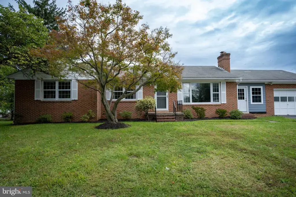 131 Country Club Cir, WINCHESTER