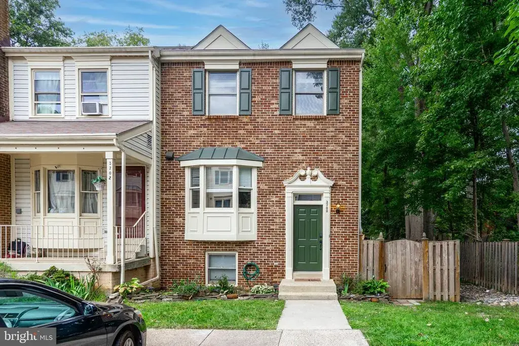 3700 Roxbury Ln, ALEXANDRIA