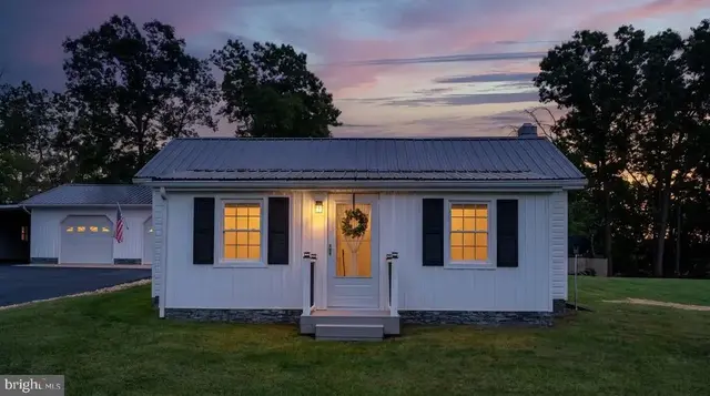 414 Massanutten Ave, Shenandoah