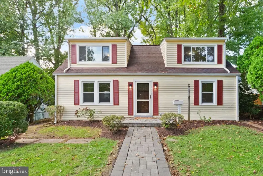 6909 Custis Pkwy, FALLS CHURCH