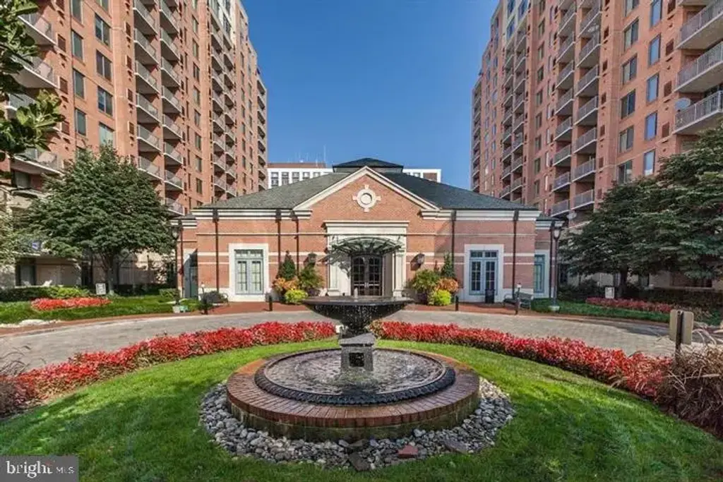 11710 Old Georgetown Rd #802, ROCKVILLE