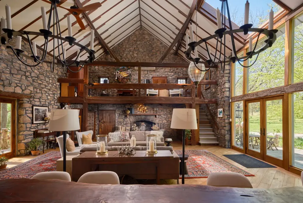 6990 Phillips Mill Rd, NEW HOPE