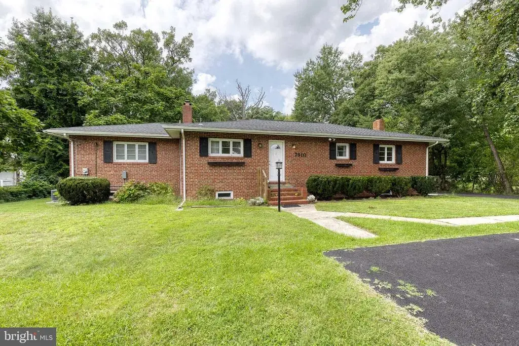 7910 Westmoreland Ave, PARKVILLE