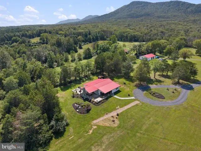 50 Rolling Valley Ln, Front Royal