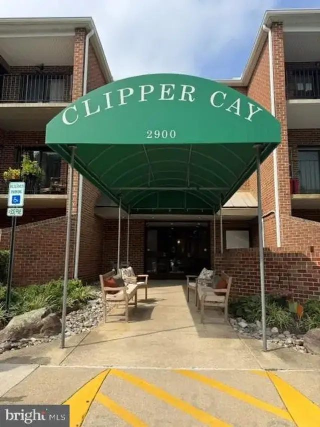 2900 Shipmaster Way #215, Annapolis