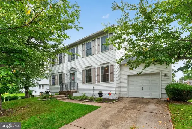 5435 Sir Douglas Dr, Bryans Road