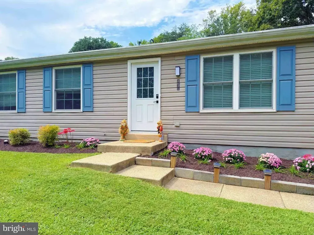 5364 Laura Belle Ln, FAIRFAX