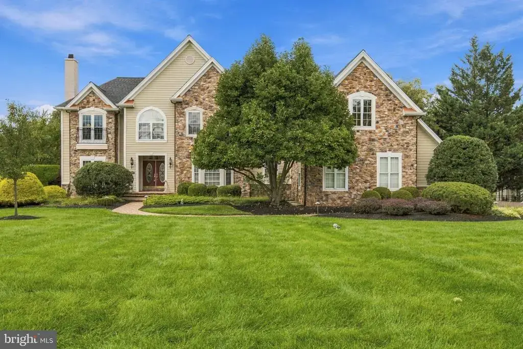 1093 Drew Dr, YARDLEY