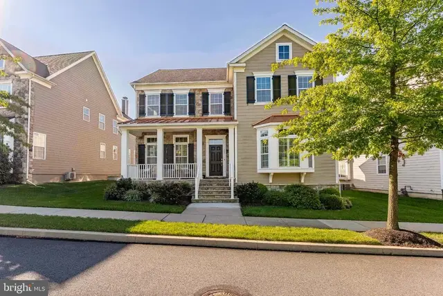 305 Quigley Dr, Malvern