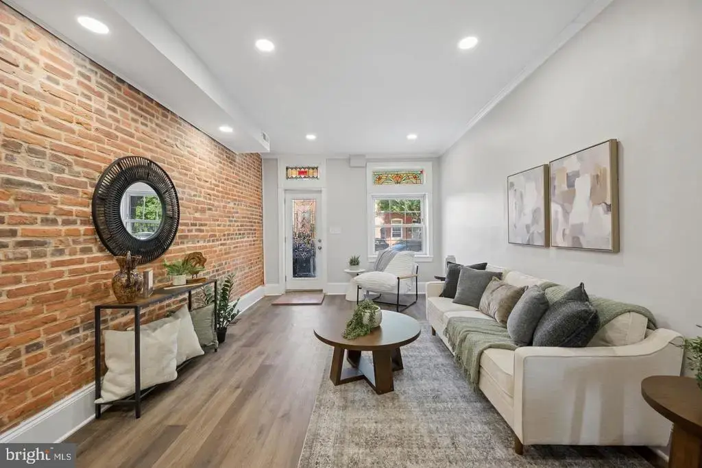1108 S Clinton St, BALTIMORE