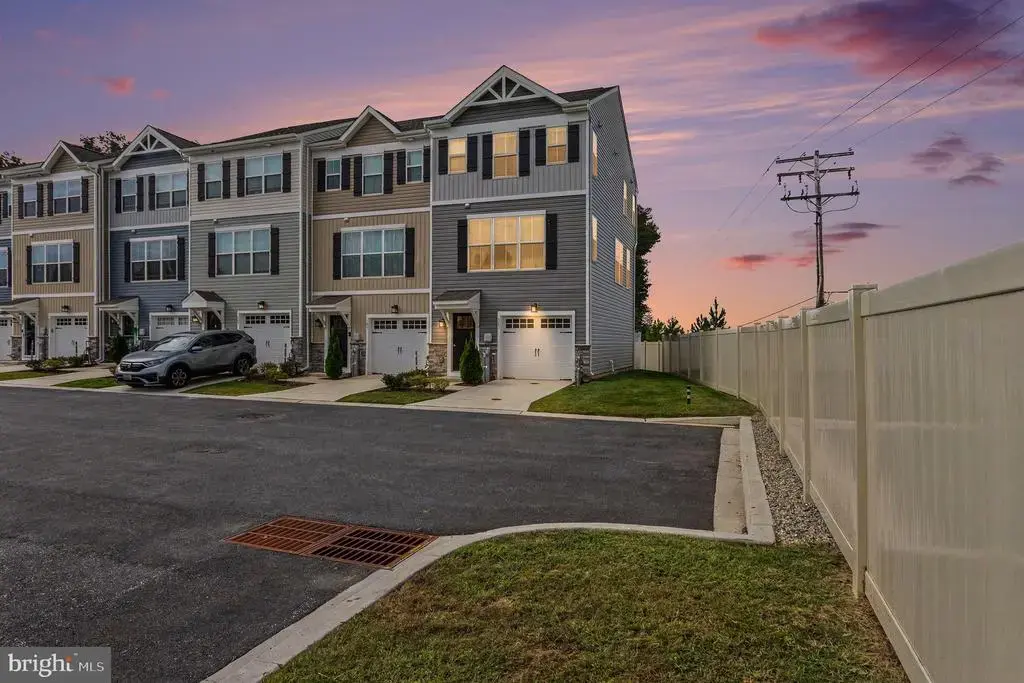 303 Sear Ct, JOPPA