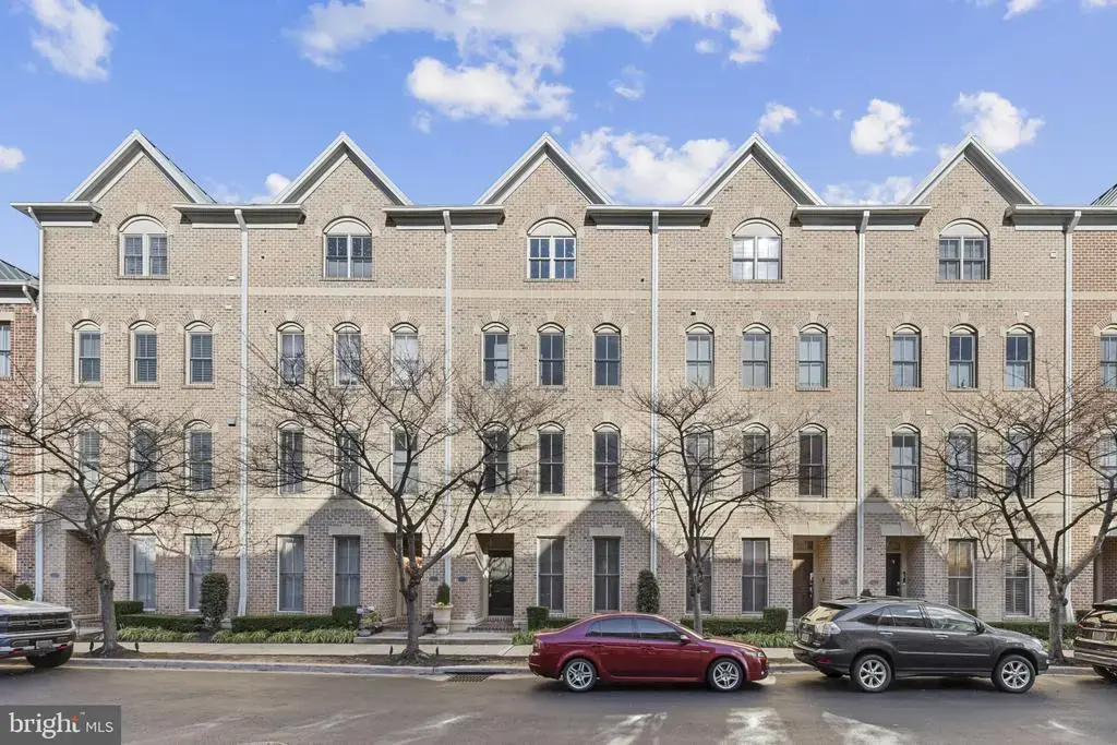 1256 Dockside Cir, BALTIMORE