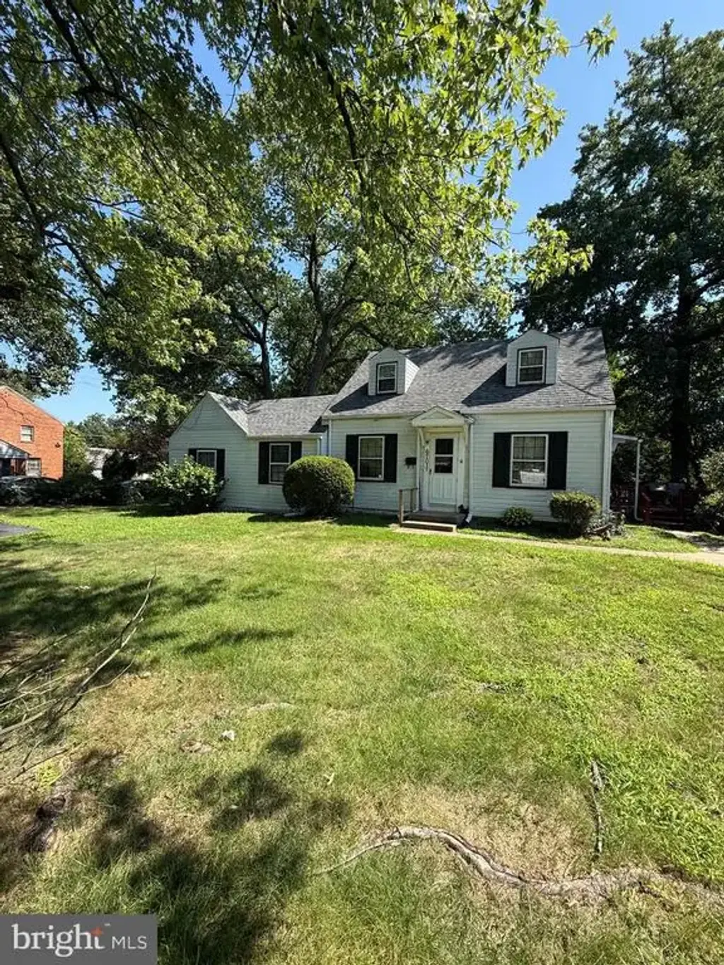 6701 Queens Rd, ALEXANDRIA