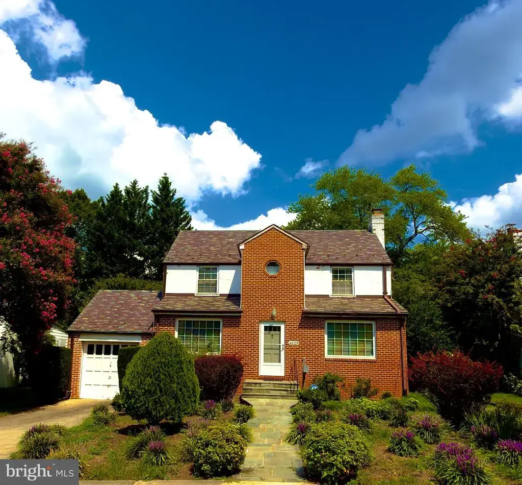 4629 River Rd, BETHESDA