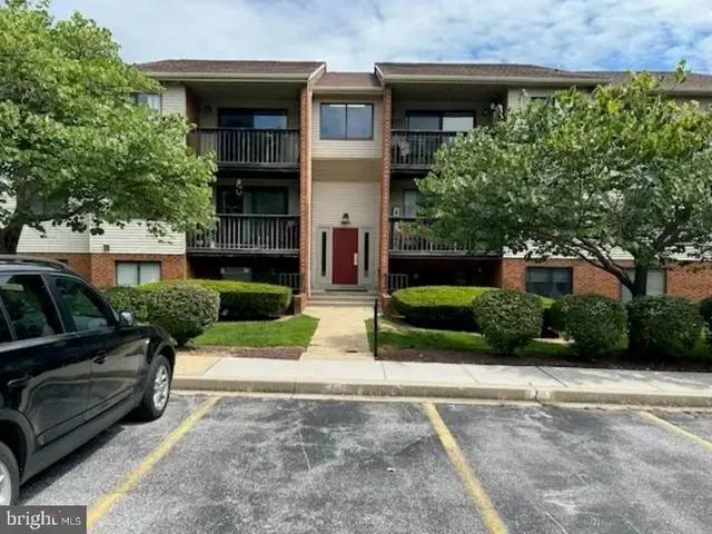 4220 Crystal Ct #3a, Hampstead