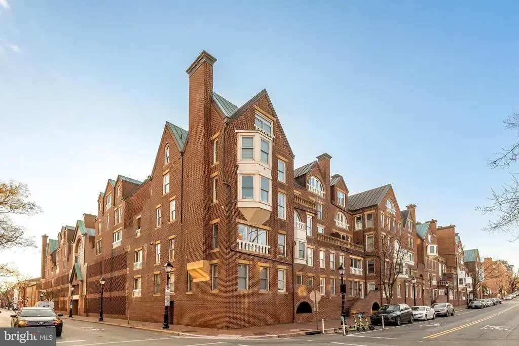 125 N Lee St #dh407, ALEXANDRIA