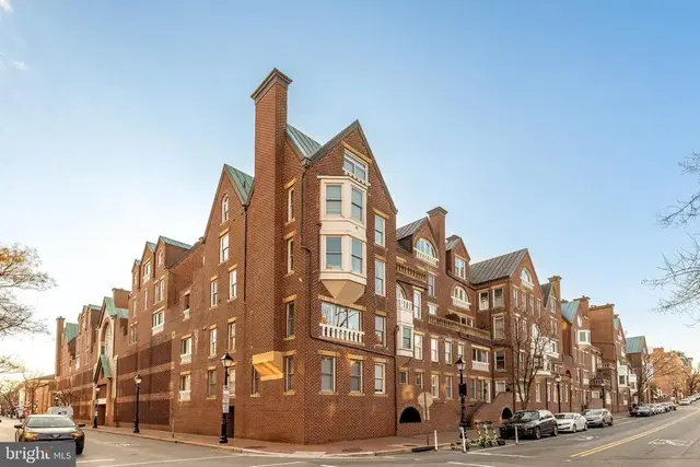 125 N Lee St #dh407, Alexandria