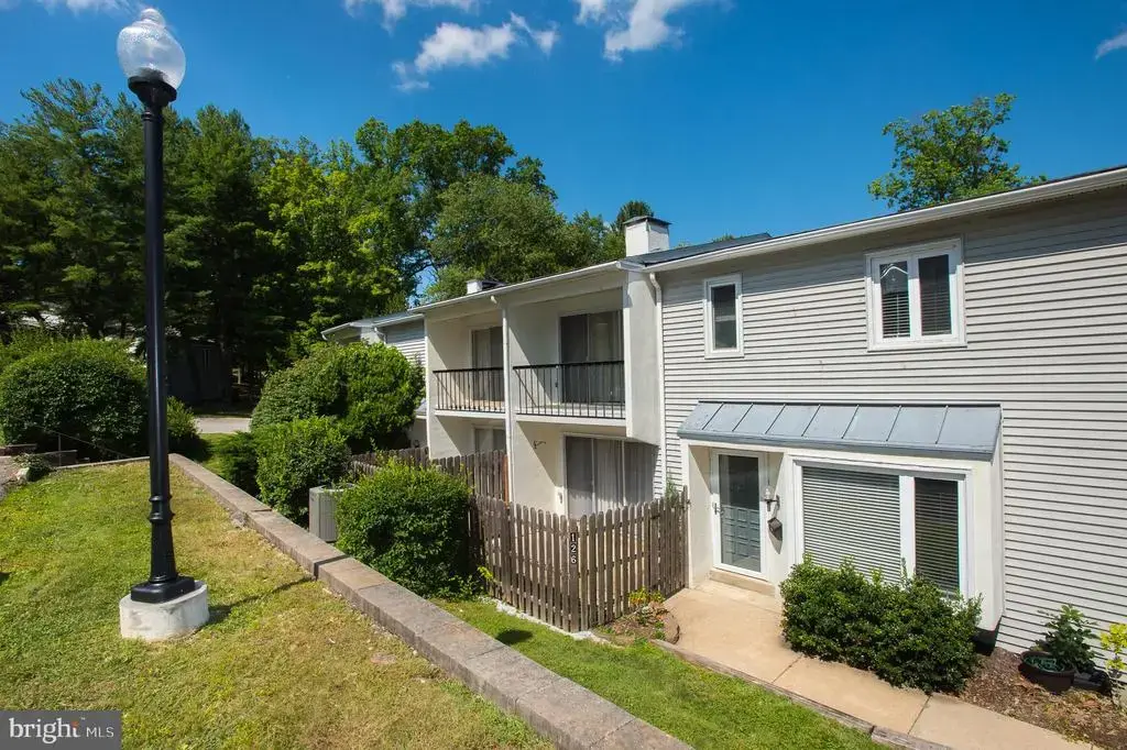 126 E Chelsea Cir, NEWTOWN SQUARE
