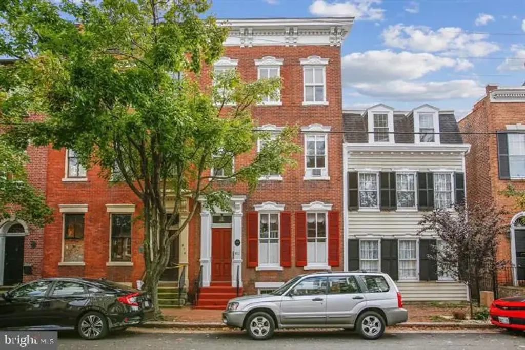 812 Prince St #apt 2, ALEXANDRIA