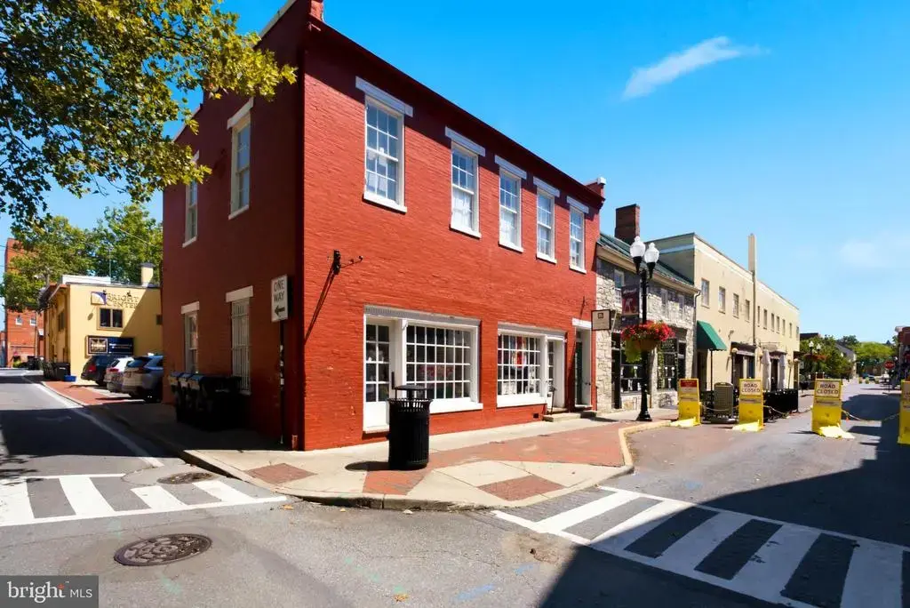 16 W Boscawen St, WINCHESTER