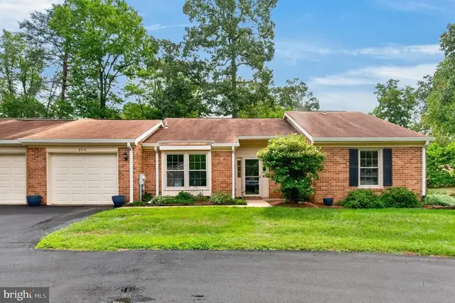 2514 N Haven Cove #102, Annapolis