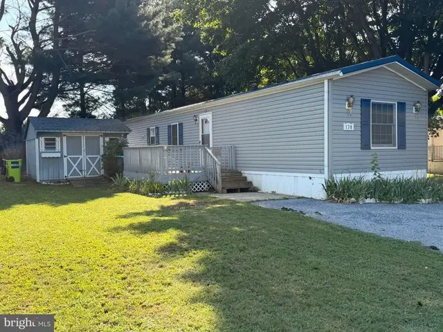 138 Carnation Dr #138, Magnolia