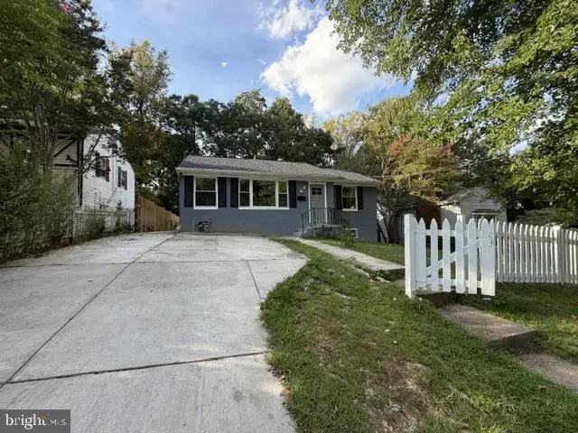 128 Whitmoor Ter, Silver Spring