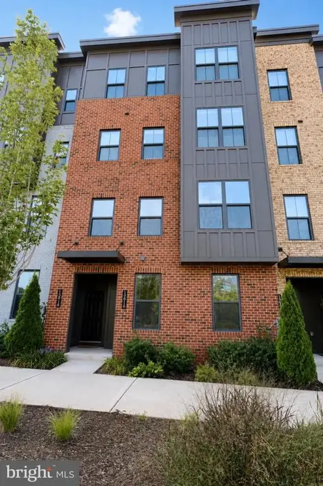12916 Sunrise Ridge Aly #63, Herndon