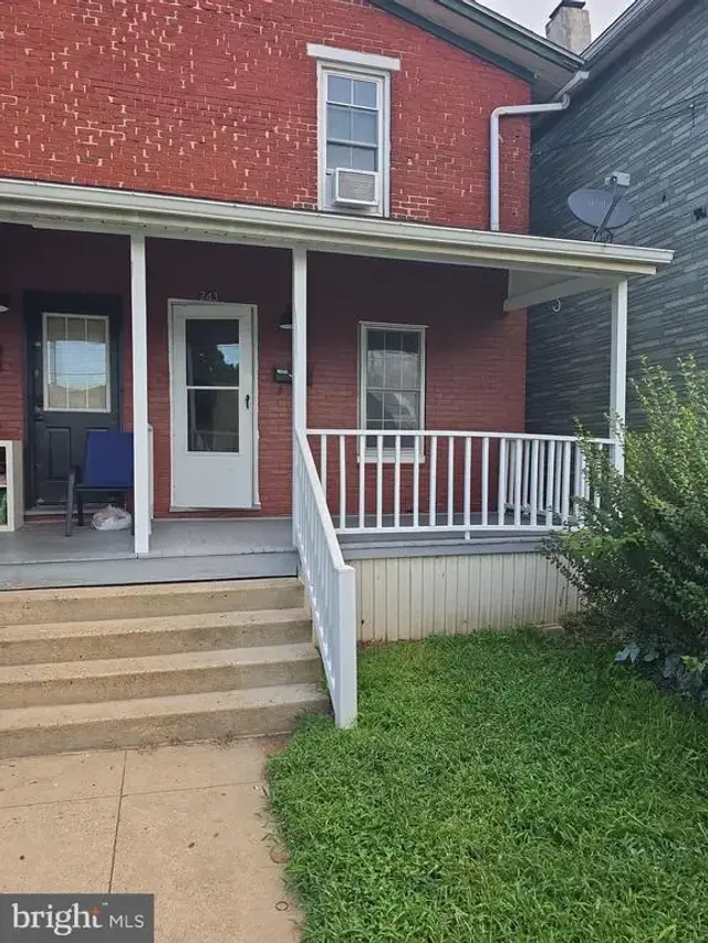 243- 245 E Valley Rd, Coatesville