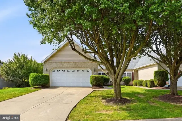 107 Bayberry Ct, Stephens City